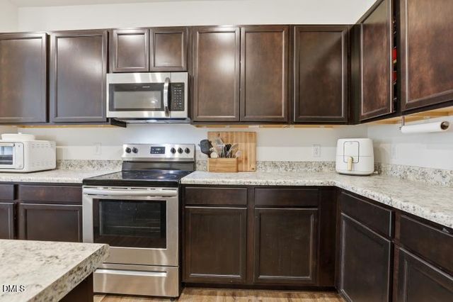 318 Settlers Pointe Drive, Pikeville, NC 27863