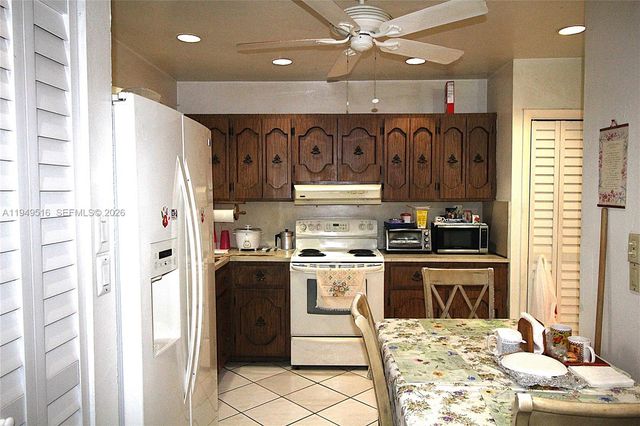 2000 SW 84th Ave, Miami, FL 33155