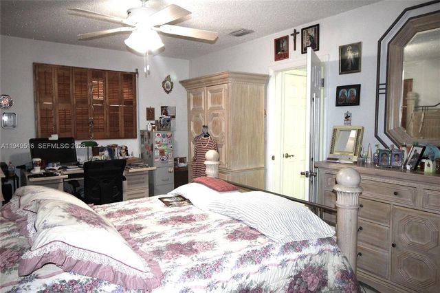 2000 SW 84th Ave, Miami, FL 33155