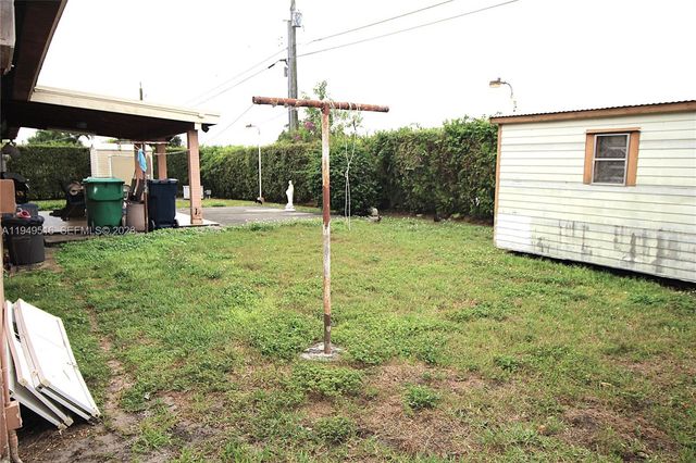 2000 SW 84th Ave, Miami, FL 33155