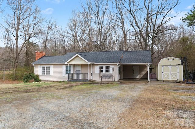 3533 Denton Road, Thomasville, NC 27360