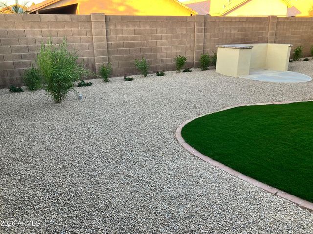 2240 E Aire Libre Avenue, Phoenix, AZ 85022