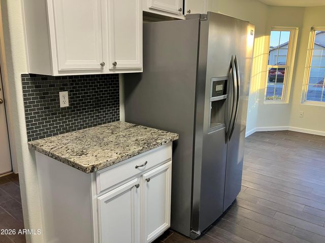 2240 E Aire Libre Avenue, Phoenix, AZ 85022