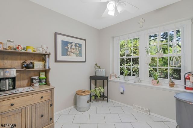 2 Sunset View Rd, Readington Twp., NJ 08822