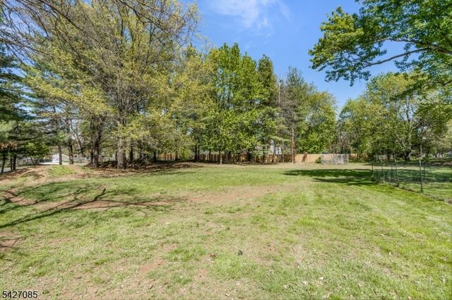 2 Sunset View Rd, Readington Twp., NJ 08822