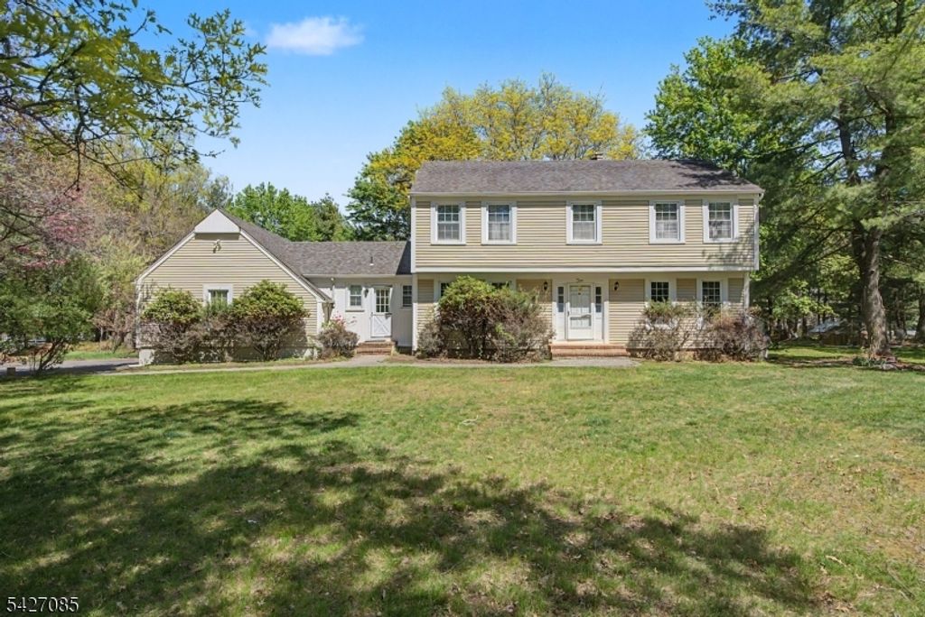 2 Sunset View Rd, Readington Twp., NJ 08822