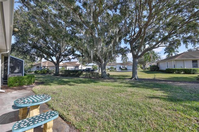 2323 NANTUCKET DRIVE 40, Sun City Center, FL 33573