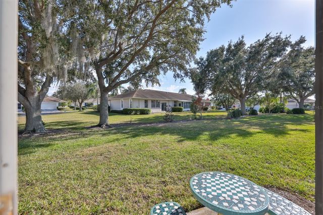 2323 NANTUCKET DRIVE 40, Sun City Center, FL 33573