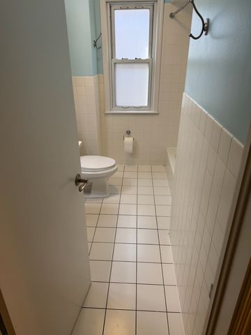 6320 N Kildare Avenue, Chicago, IL 60646