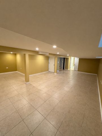 6320 N Kildare Avenue, Chicago, IL 60646