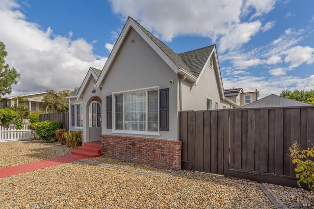 2328 Napa St, Vallejo, CA 94590