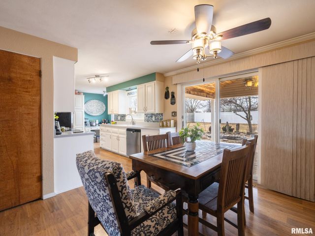 1703 HIGHWOOD Avenue, Pekin, IL 61554