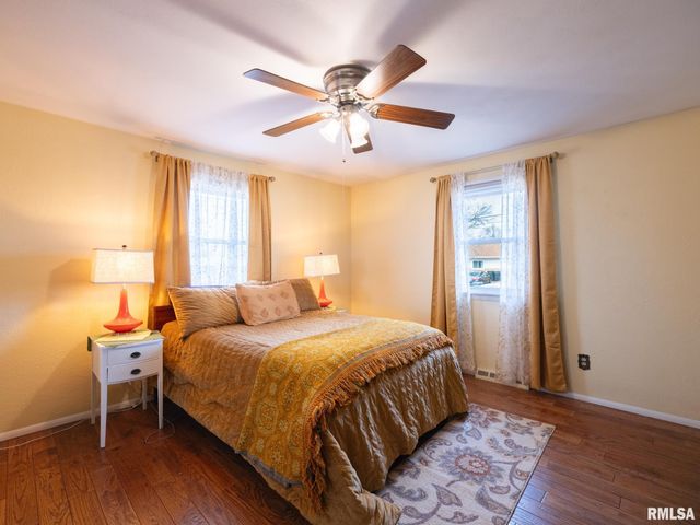 1703 HIGHWOOD Avenue, Pekin, IL 61554