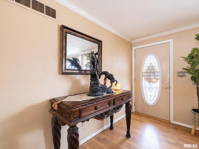 1703 HIGHWOOD Avenue, Pekin, IL 61554