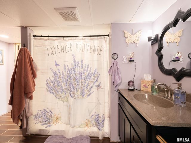 1703 HIGHWOOD Avenue, Pekin, IL 61554