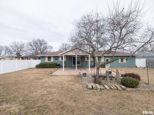 1703 HIGHWOOD Avenue, Pekin, IL 61554