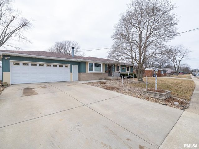 1703 HIGHWOOD Avenue, Pekin, IL 61554