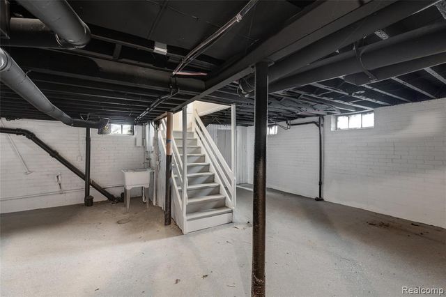 10900 Worden Street, Detroit, MI 48224