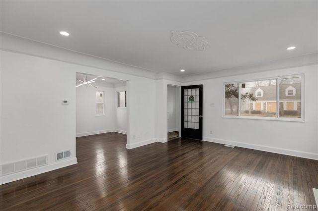 10900 Worden Street, Detroit, MI 48224