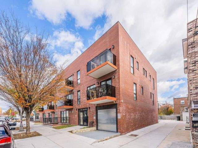 165-02 Sanford Avenue, Flushing, NY 11358
