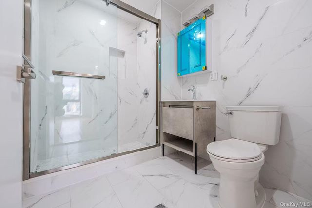 165-02 Sanford Avenue, Flushing, NY 11358