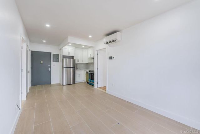 165-02 Sanford Avenue, Flushing, NY 11358