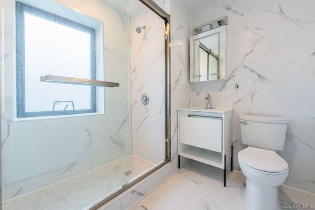 165-02 Sanford Avenue, Flushing, NY 11358