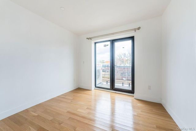 165-02 Sanford Avenue, Flushing, NY 11358