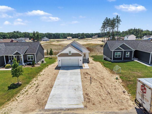 2489 Gray Wolf Way, Muskegon, MI 49444