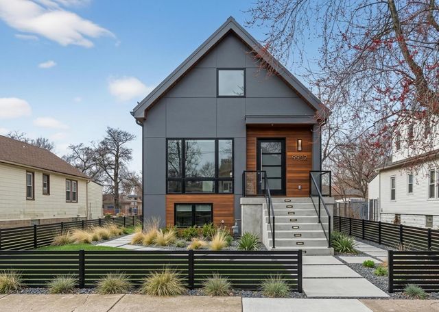 9952 S VINCENNES Avenue, Chicago, IL 60643