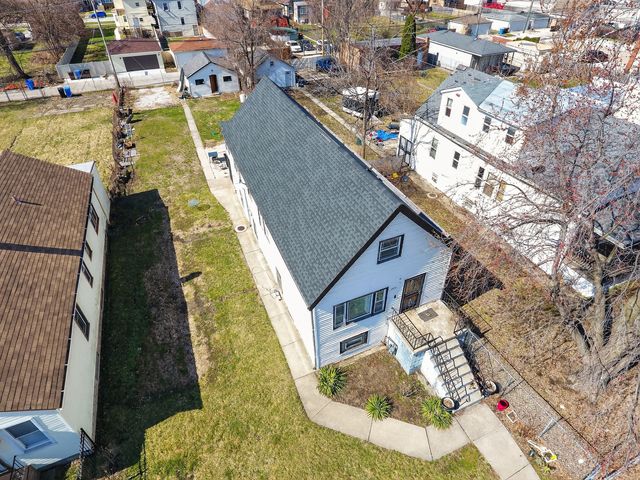 9952 S VINCENNES Avenue, Chicago, IL 60643