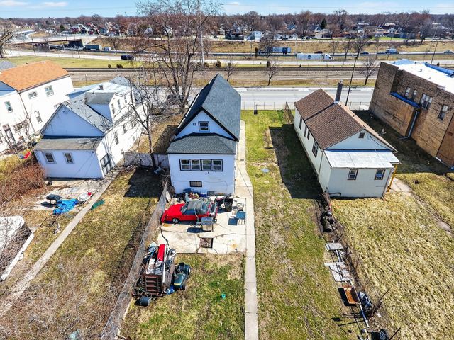 9952 S VINCENNES Avenue, Chicago, IL 60643