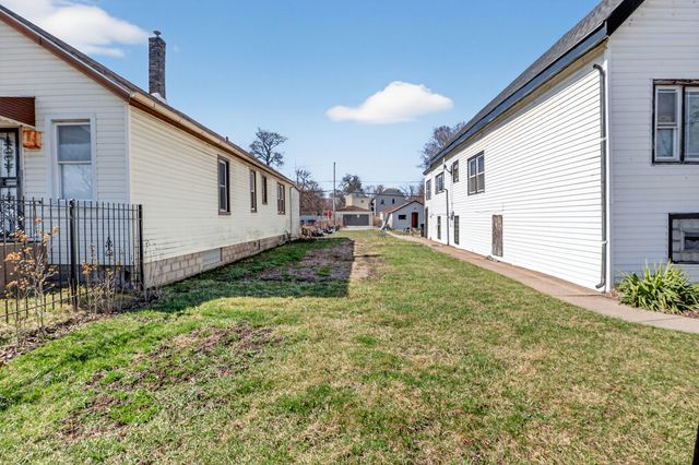 9952 S VINCENNES Avenue, Chicago, IL 60643