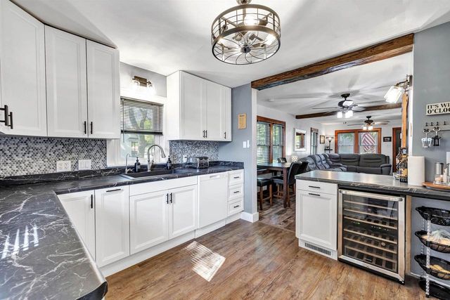 517 12TH AVENUE, Green Bay, WI 54303