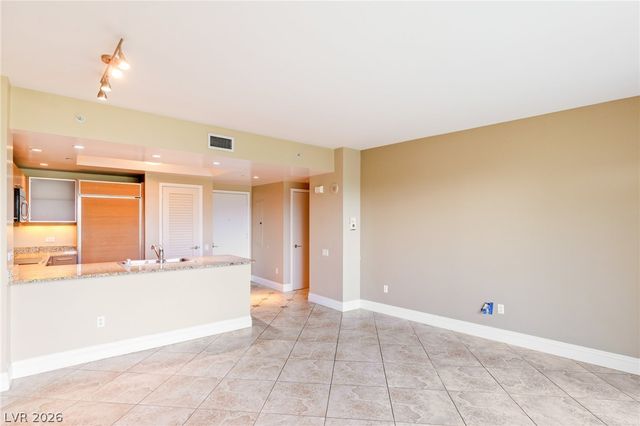 322 Karen Avenue 205, Las Vegas, NV 89109