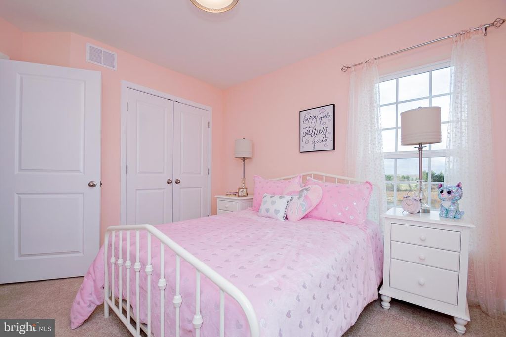 Image 12 of property listing at 203 CASE RD, Townsend, DE 19734