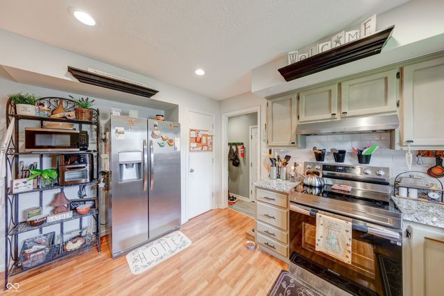 311 Woodland West Drive, Greenfield, IN 46140