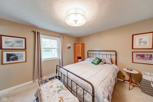 311 Woodland West Drive, Greenfield, IN 46140
