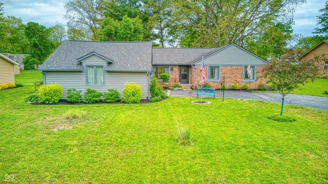 311 Woodland West Drive, Greenfield, IN 46140