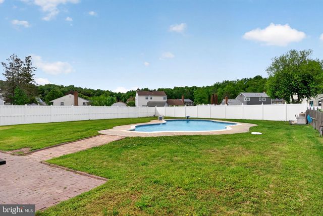 24 MILLBRIDGE RD, Clementon, NJ 08021