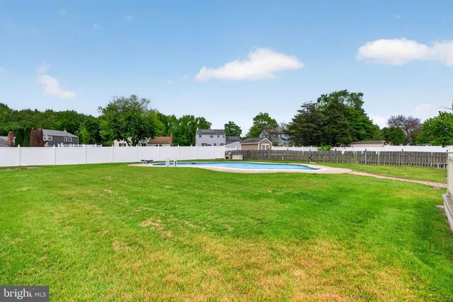 24 MILLBRIDGE RD, Clementon, NJ 08021