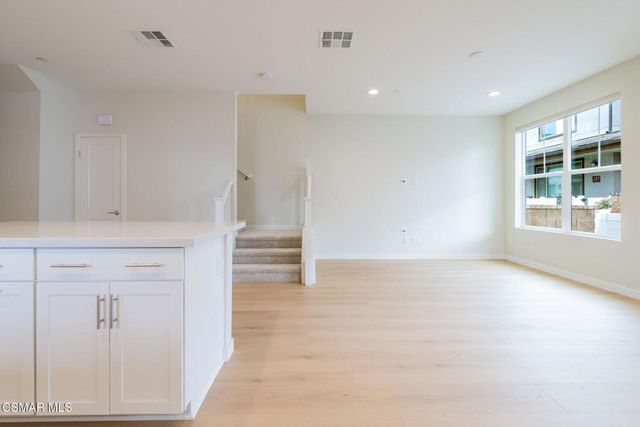 201 Red Brick Drive 1, Simi Valley, CA 93065