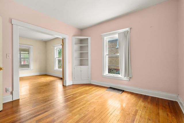 1318 Oak Street, Kalamazoo City, MI 49008