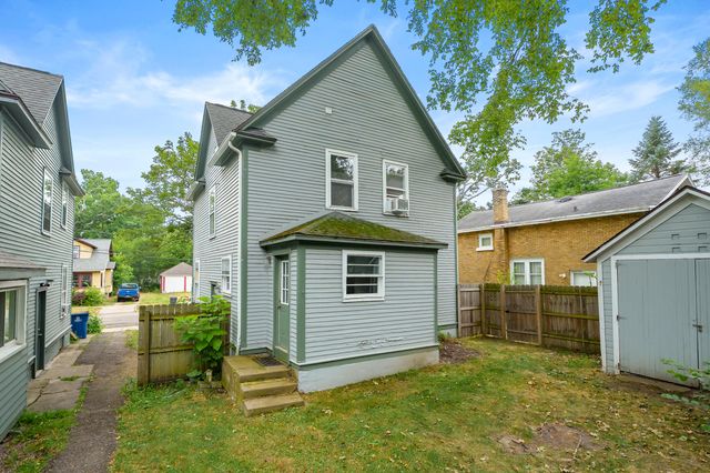 1318 Oak Street, Kalamazoo City, MI 49008
