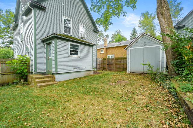 1318 Oak Street, Kalamazoo City, MI 49008