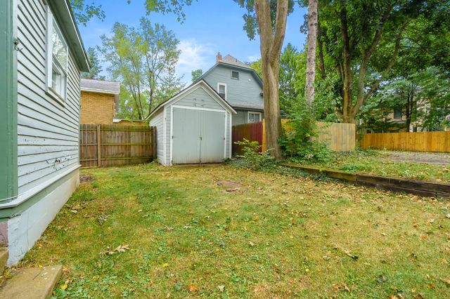 1318 Oak Street, Kalamazoo City, MI 49008