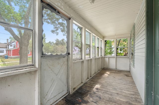 1318 Oak Street, Kalamazoo City, MI 49008