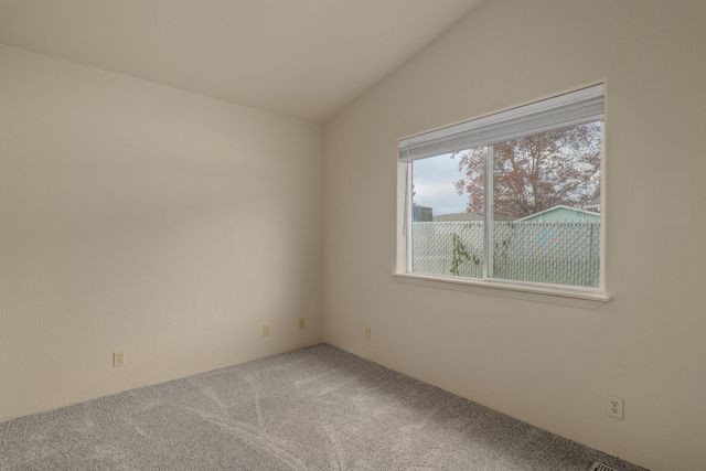 1517 Molly Lane, Grants Pass, OR 97527