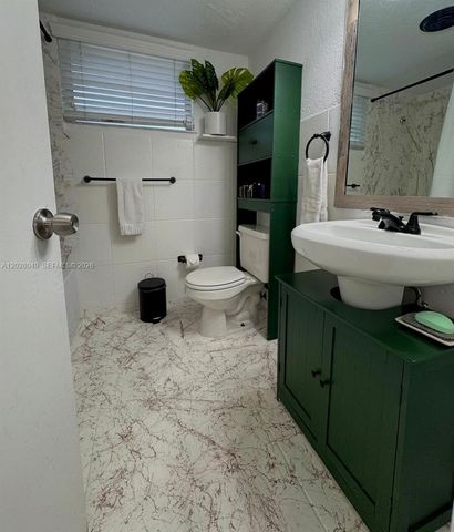 1530 NE 191st Street 241, Miami, FL 33179