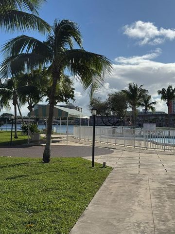 1530 NE 191st Street 241, Miami, FL 33179